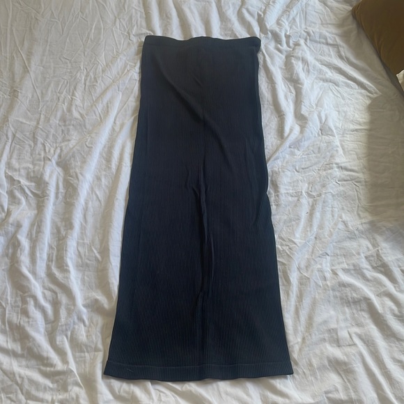 Forever 21 Black Tube Midi Dress - Picture 1 of 3